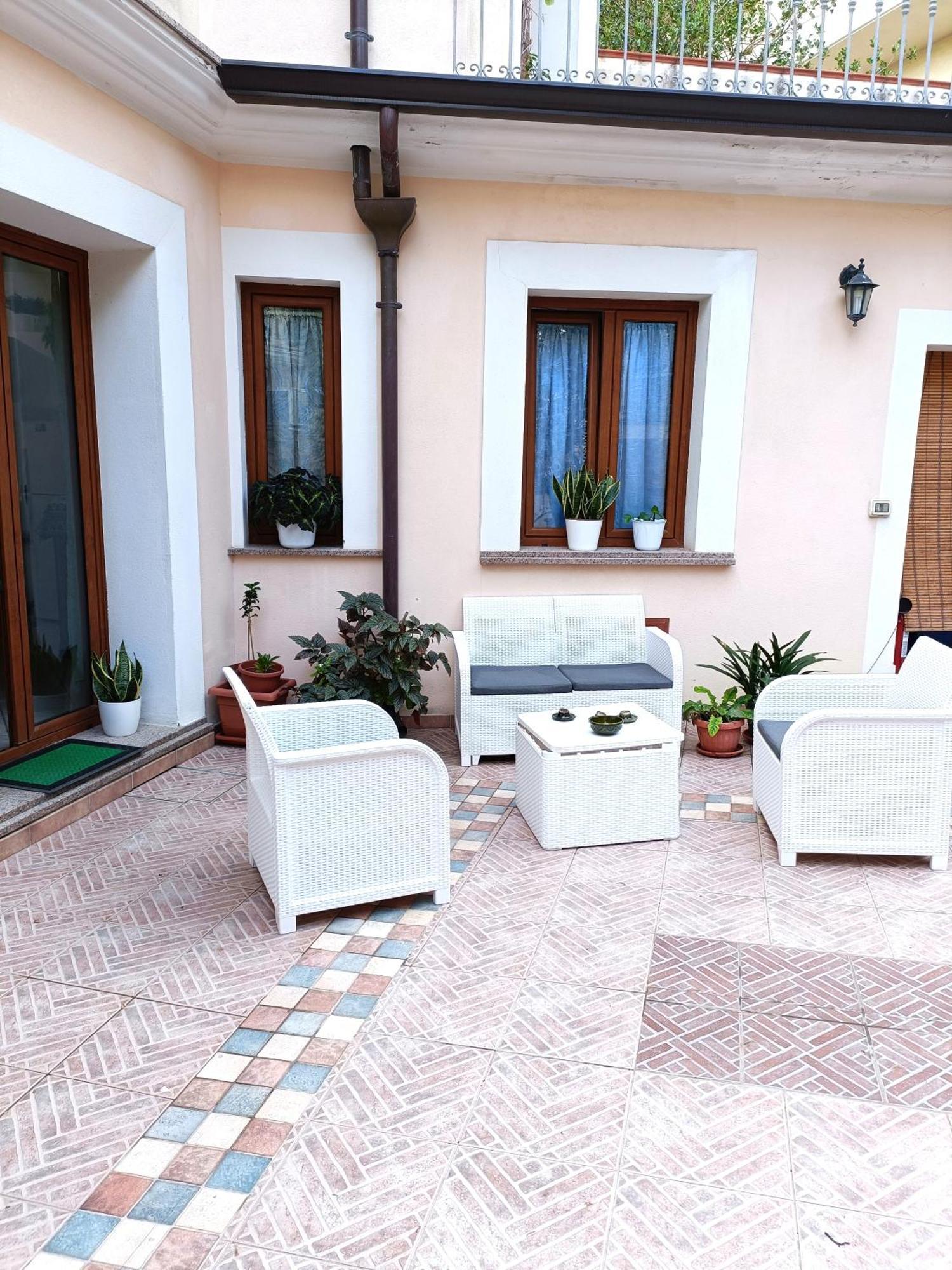 Giarranas House - Apartment With Coutyard Villacidro Exteriör bild